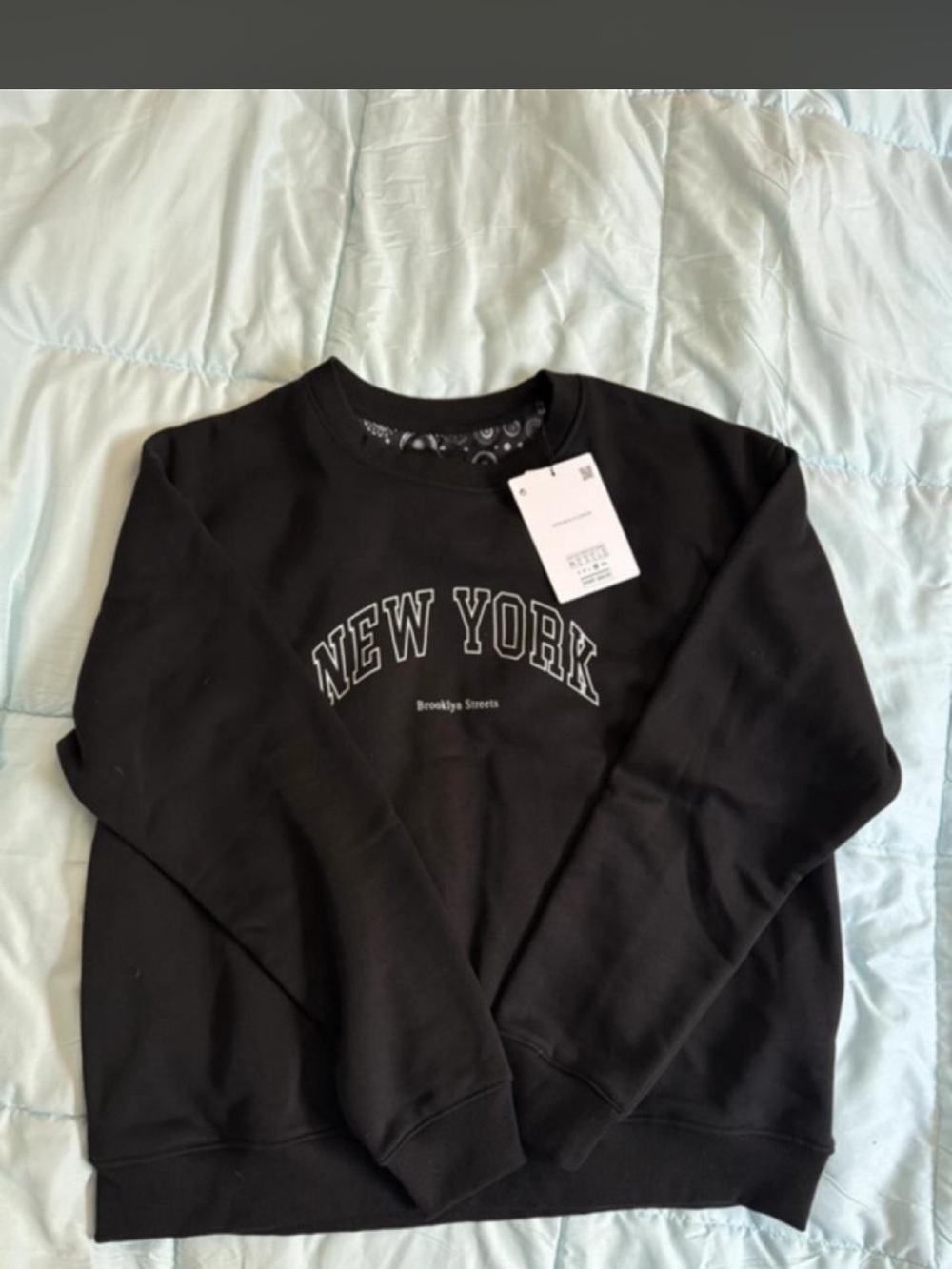 Denim & Flower Black 'New York' Arch Logo Crewneck Sweatshirt